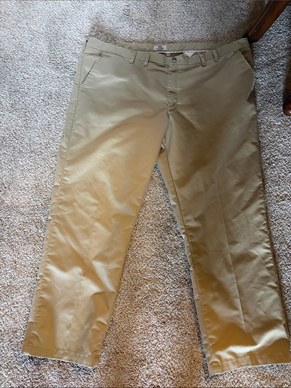 Lee Men's Chino Pants in Khaki